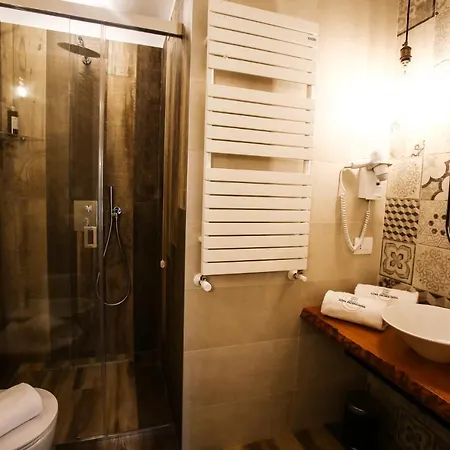 Luna Federiciana Luxury & Bed & Breakfast 2*